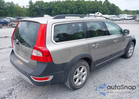 2013 Volvo Xc70 3.2 Premier z USA, uszkodzony, nr VIN YV4940BZ6D1160291